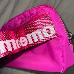 Lululemon Everywhere Belt Bag 1L w/ Gold
